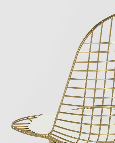 Стул обеденный Eiffel золотой с белой подушкой фото Стул обеденный Eiffel золотой с белой подушкой. Фото №8